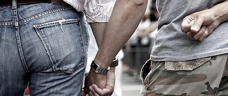 La COGAM advierte de que uno de cada tres homosexuales agrede a su pareja